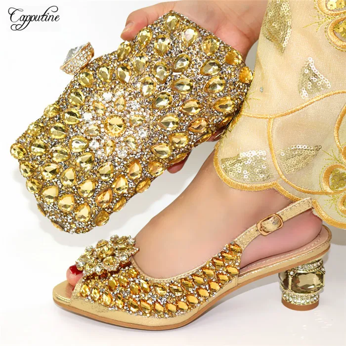 Популярные небесно голубого цвета вечерние женские босоножки на высоком каблуке