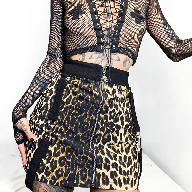 

Metal Skull Zipper Mall Goth Emo Mini Skirt with Ribbons for Women Gothic Punk Girls High Waisted Cheetah Print Suspender Skirt