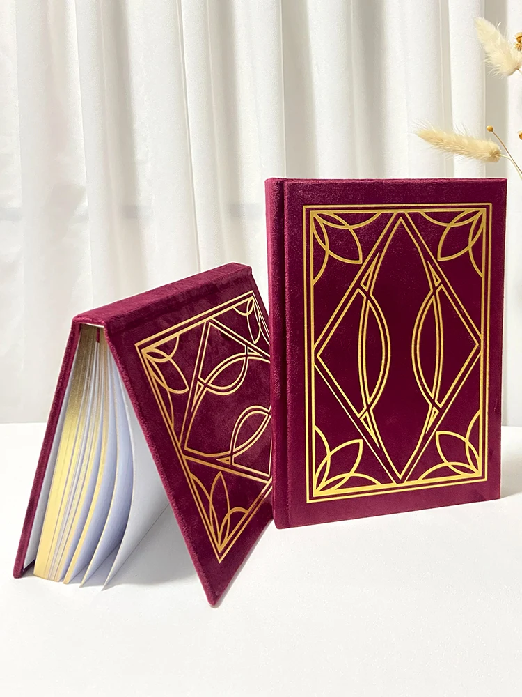 Аниме блуждающая ведьма: The Journey of Elaina косплей Студенческая эскизная книга