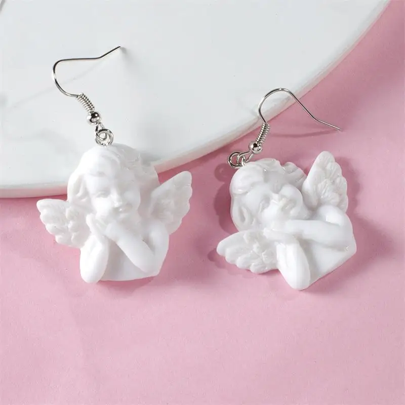 

Creative Baroque Pure White Little Angel Earrings Cute Cupid Embossed Women's Earrings Party Gift Jewelry