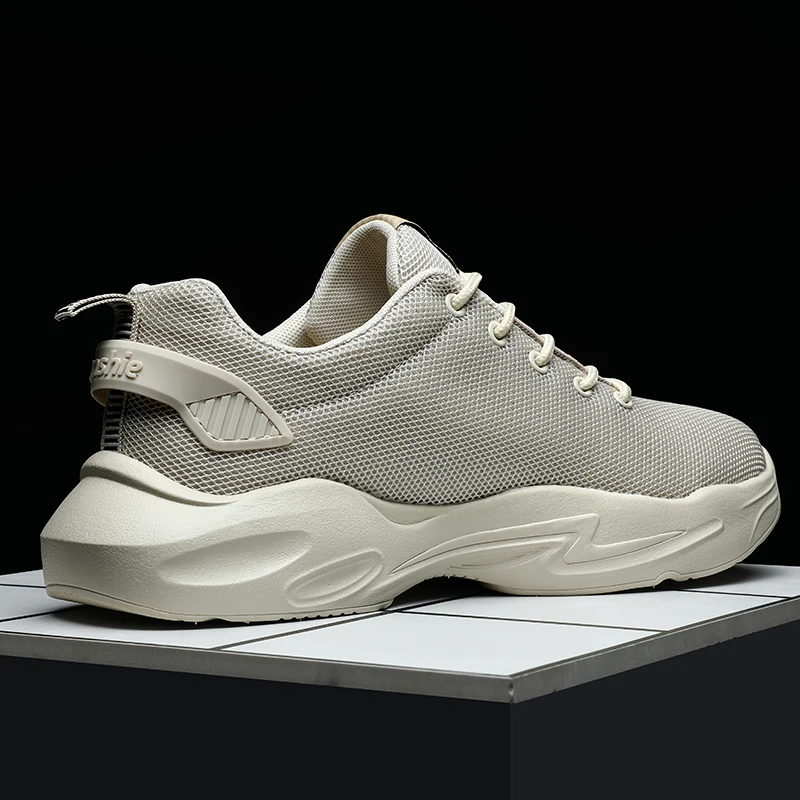 

New men's outdoor running shoes lightweight and comfortable men's sports shoes mesh breathable men's sports shoes