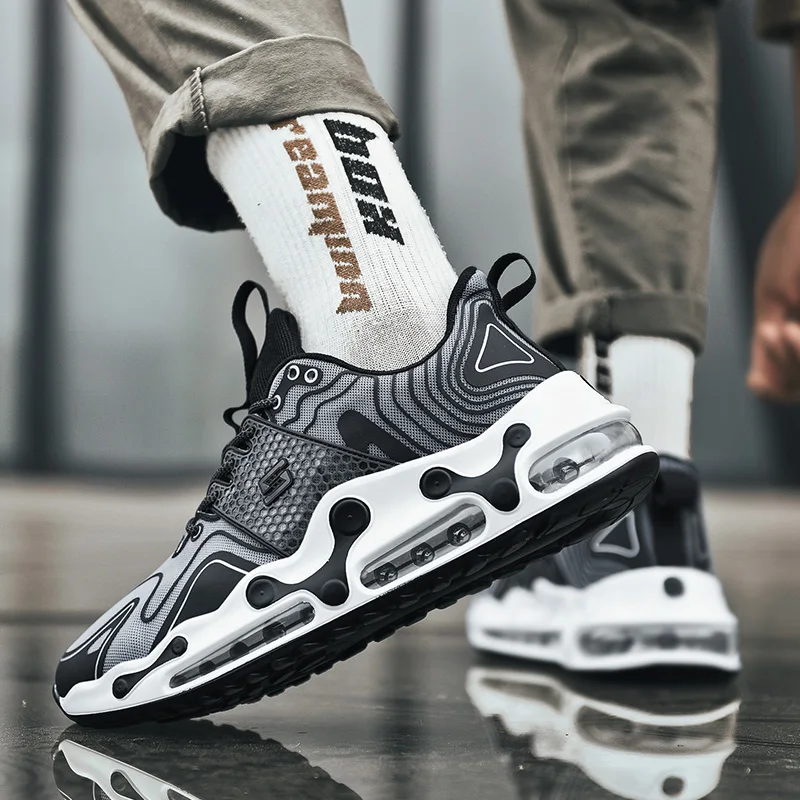 Fashion Running Shoes Men Wear-Resistant Casual Sneakers Male Comfortable Cushion Shock-Absorbing Stitching Upper Men's Shoes