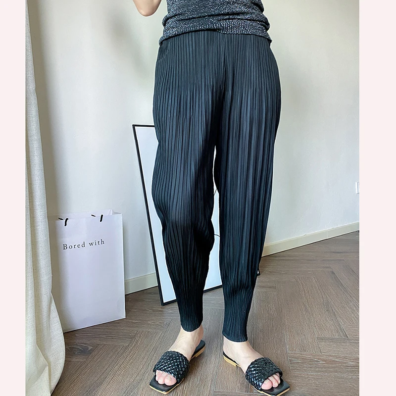 

Miyake Pleated Harem pants for women Bloomers Women's joggers Korean style high waist Carrot Pants plus size long black trousers