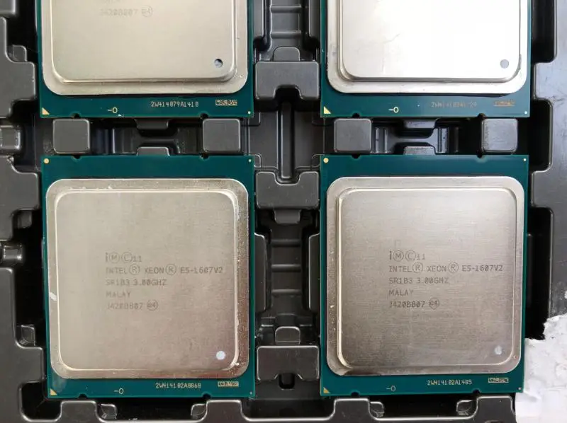 Четырехъядерный процессор E5-1607V2 3,0G 2011-V2 CPU