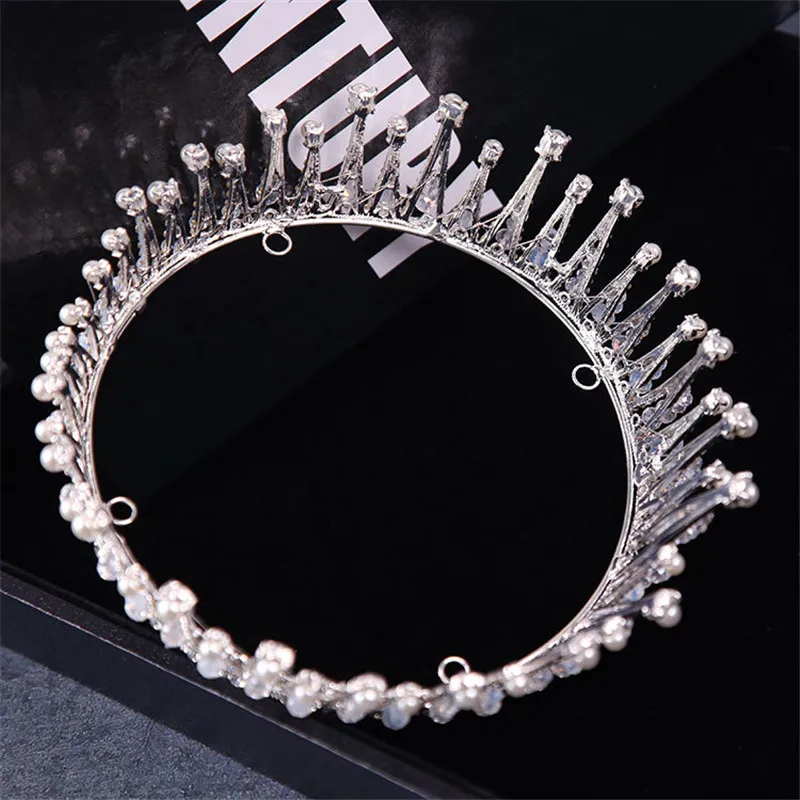 Женский обруч для волос с белыми бусинами в готическом стиле | Украшения и