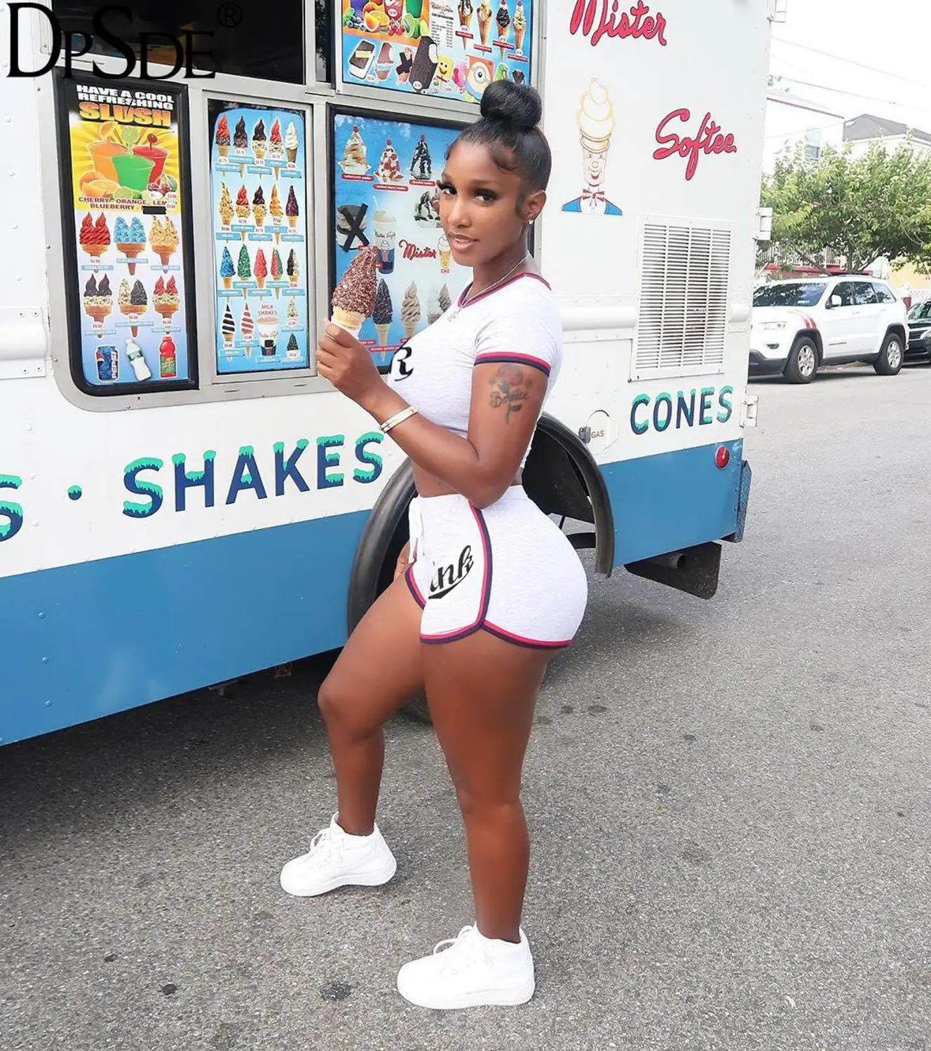 DPSDE 2020 летняя женская мода сексуальные движения стильные футболки с коротким