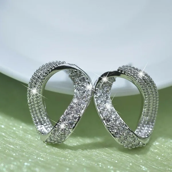 Серьги капли из серебра S925 пробы VVS1 мини 2 карата бриллианты Kolczyki Orecchini хорошее