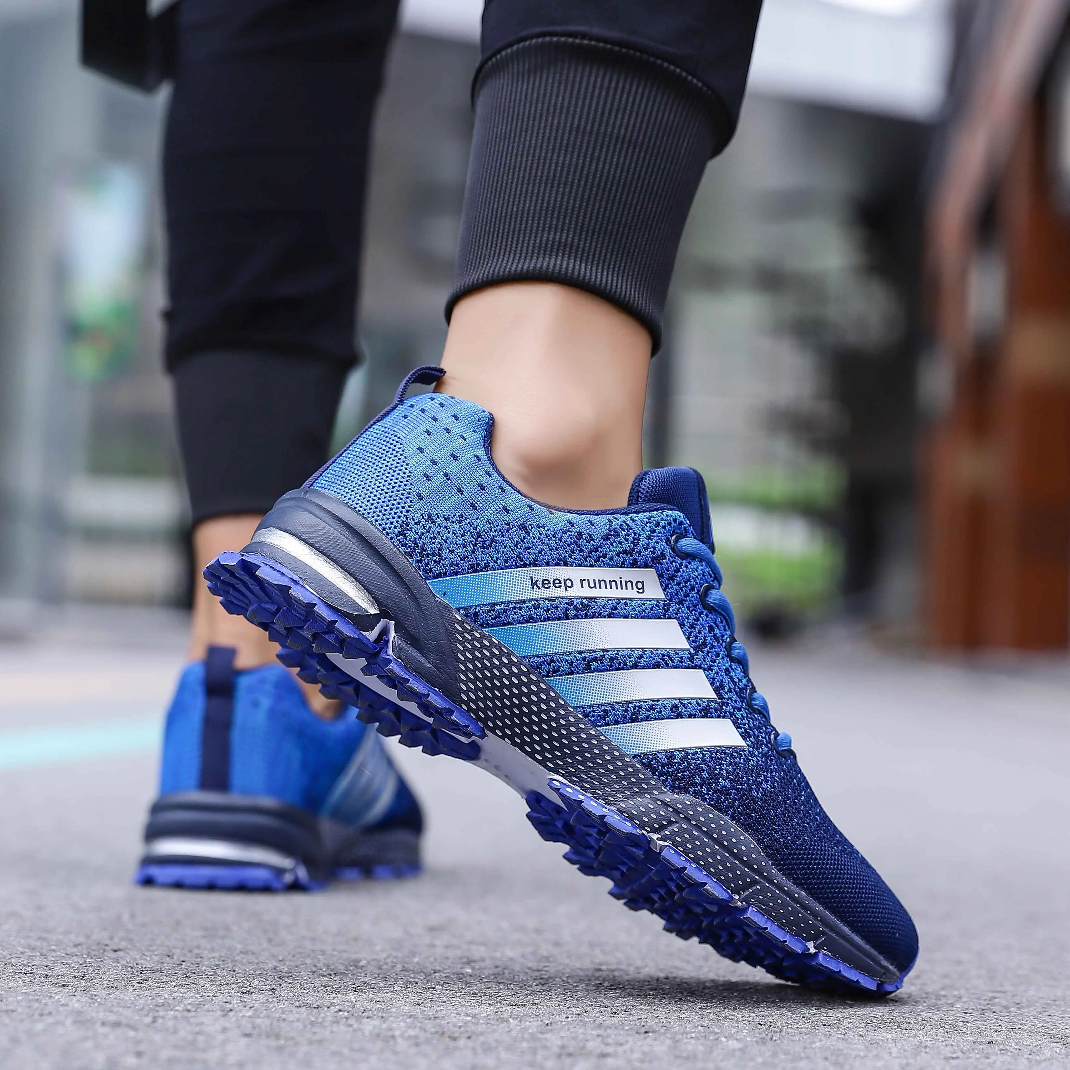 2019 весенние модные мужские туфли дышащие сетчатые беговые кроссовки спортивные