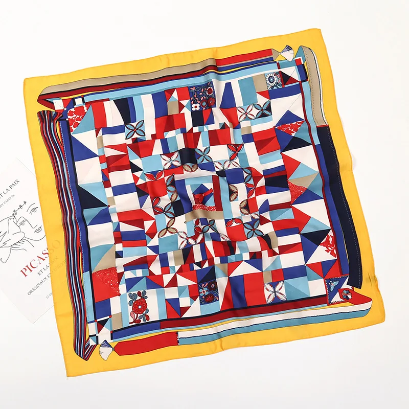 Женский атласный шелковый шарф с квадратным принтом 70x70 см | Шелковые шарфы