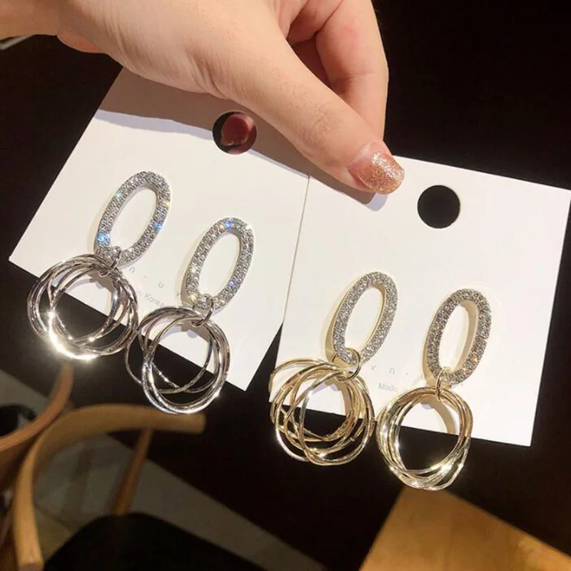 Женские серьги-подвески с кристаллами золотого цвета | Украшения и аксессуары