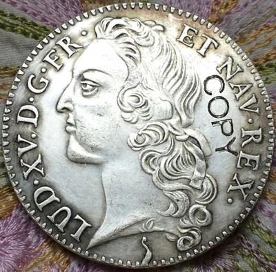 

Копия монет 1764 Франк 3 фунта