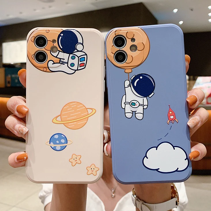 

Cartoon Astronaut Phone Cases For iPhone 13 12 11 Pro Max 12 13 Mini XR XS Max 7 8 Plus 6S 6 Plus SE 2020 5 Silicone Cover Fanda