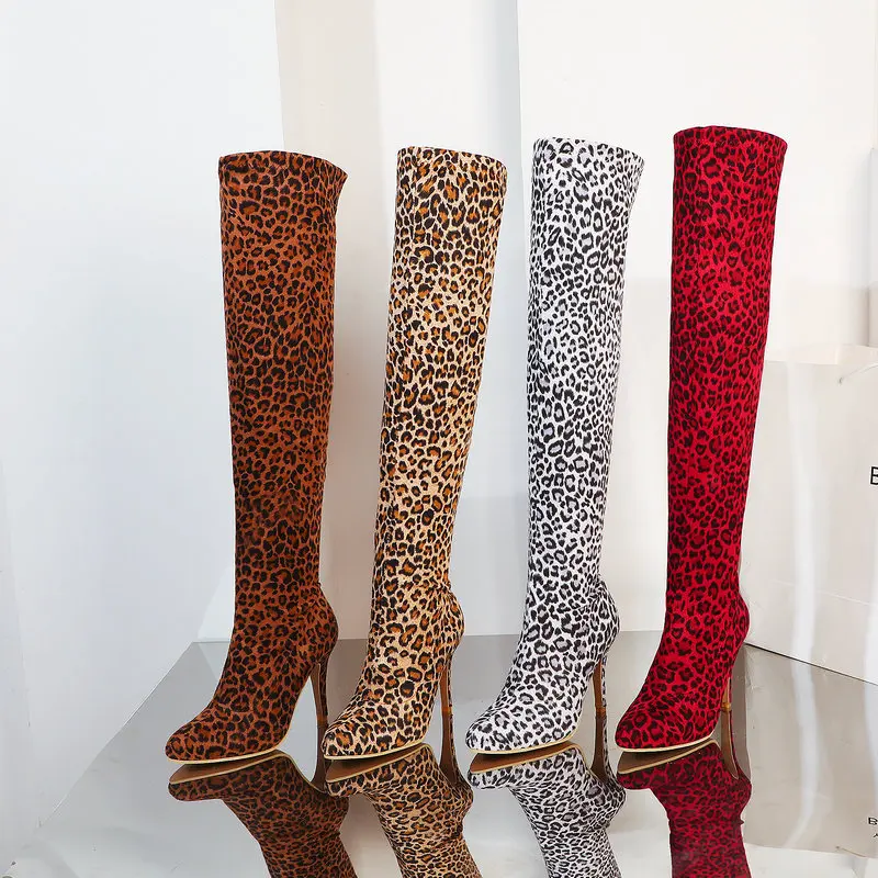 Осенние модные тянущиеся сапоги до колена высокие женские леопардовые зимние из