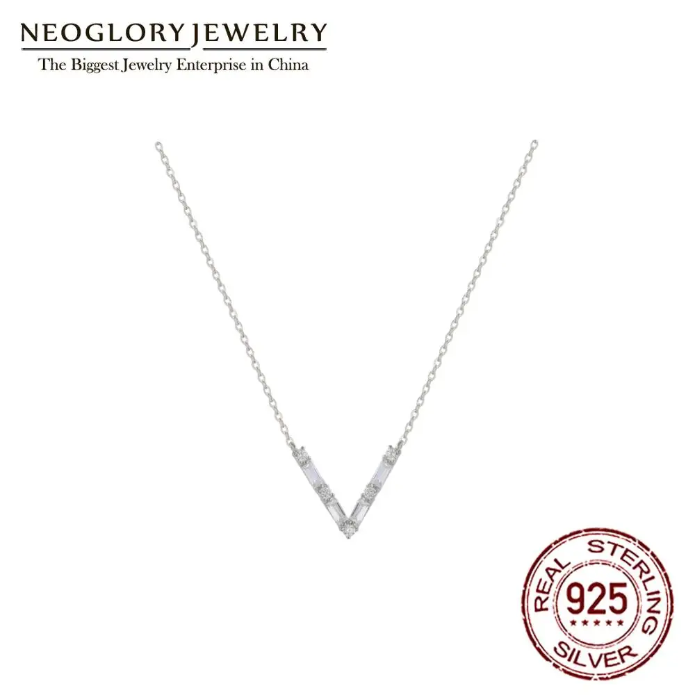 

Женский кулон в форме буквы V из серебра 925 пробы с фианитом