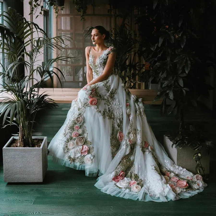 Garden 3D Flower Leaf Lace Wedding Gowns 2021 Modest Backless A-line Long Tulle Bridal Dresses Backless Floral Party Dress