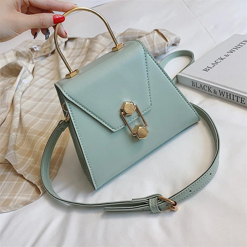 Модные однотонные маленькие сумки женские через плечо 2020 летние с металлической