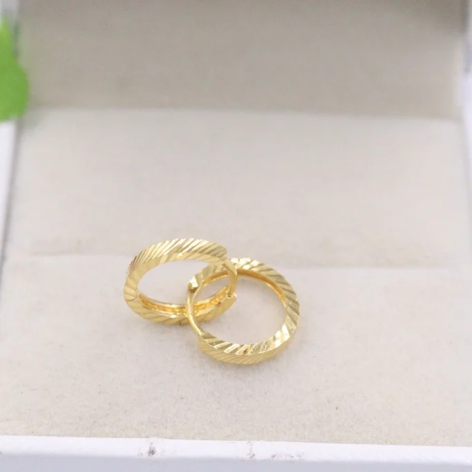 

Real 18K Yellow Gold Earrings For Women Carved Line Hoop Earrings 12.5mmDia Gift New Best Gift