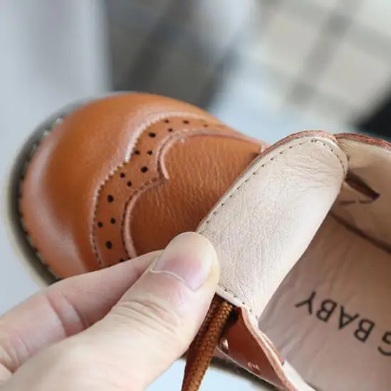 Демисезонные модные детские туфли на плоской подошве в британском стиле из