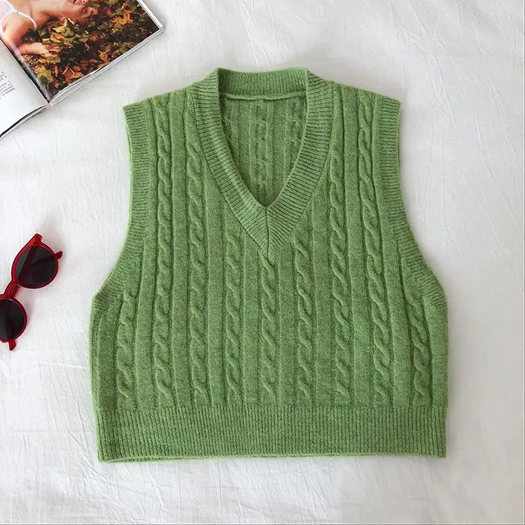 Женский трикотажный жилет в рубчик с V-образным вырезом | Женская одежда