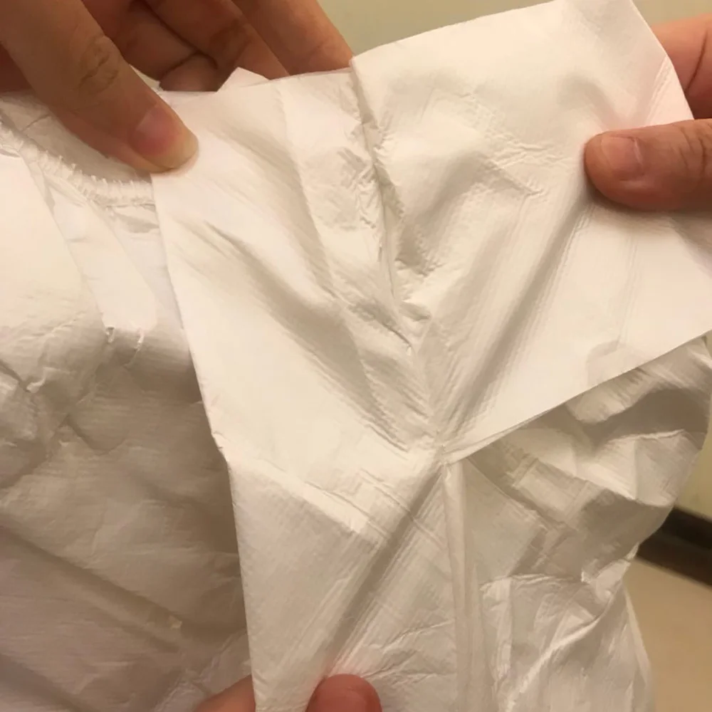 Защитная одежда изоляционный костюм цельная защитная 3 слоя очень хорошее