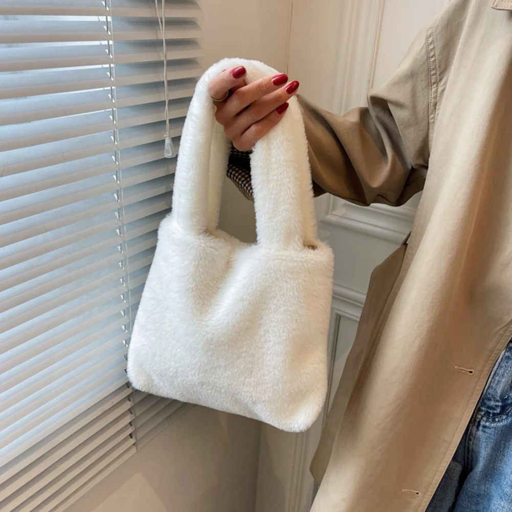 

Женская модная плюшевая однотонная сумка-мешок из искусственного меха, осенне-зимняя теплая сумка маленькой вместимости с ручками, Роскошн...