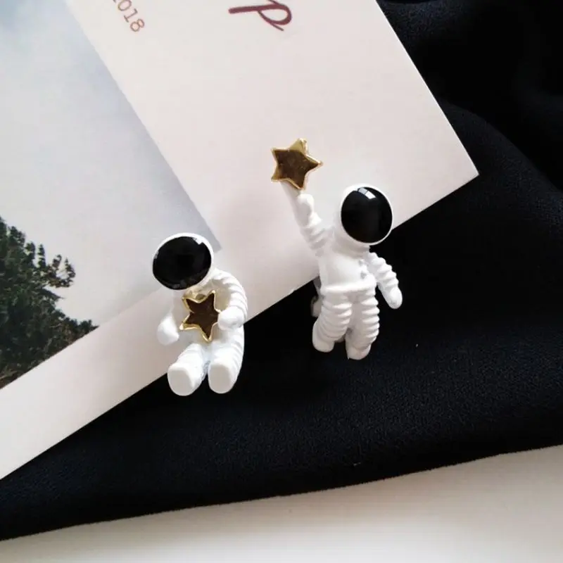 

Cute Asymmetric Space Astronauts Cat Catch Fish Dangle Earrings Fashion Earrings