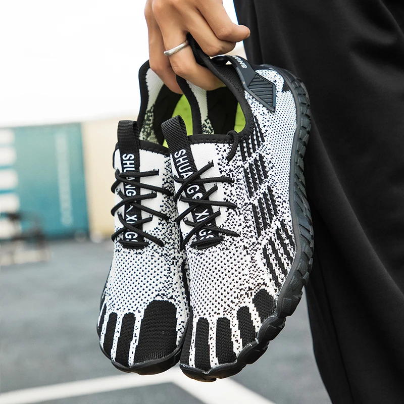 

Men Aqua Shoes Outdoor Sandals Anti-Slippery Quick-Drying Swimming Diving Surfing Upstream Water Shoes Breathable Sneakers