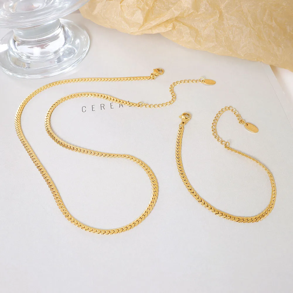 

Women Fashion Jewelry Set 18K Gold Plated Stainless Steel Choker Necklace For Women Stacking Charm Chain Necklace Party Gifts