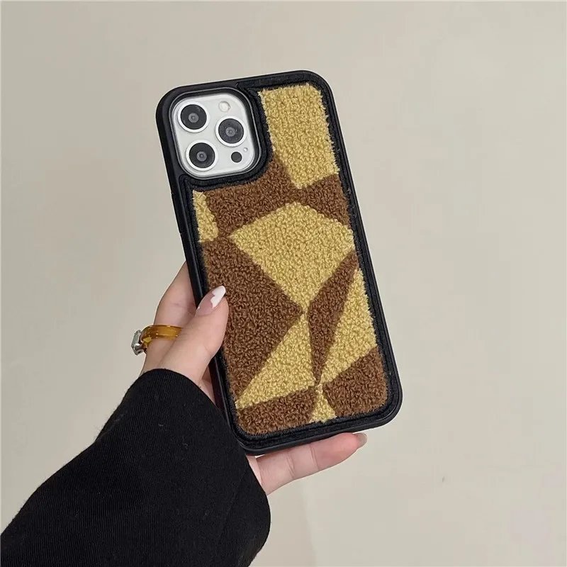 

Winter Japan Korea Towel Embroidery Flowers Geometry Female Hard Case For Iphone 11 12 13 Pro Max Xr X Xs Iphone Cover Fundas