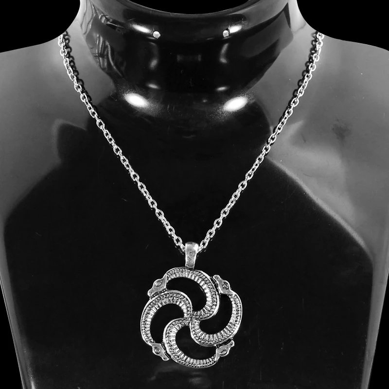 Викинги 4 змеи голова Кулон ожерелье Baltic Свастика Солнечный символ викинга