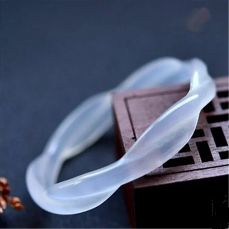 

Wholesale Natural Chalcedony Bangle Ice Chalcedony Twisted Bracelet Handmade Female Fashion Jade Jewelry