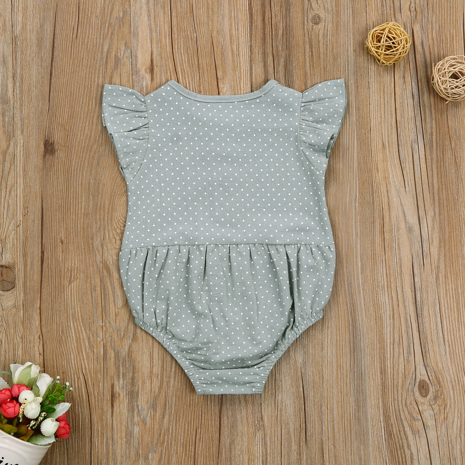 

Newborn Baby Romper, Children Flying Sleeve Dot Jumpsuit Cotton Crotch Button One-piece Garment for Toddlers