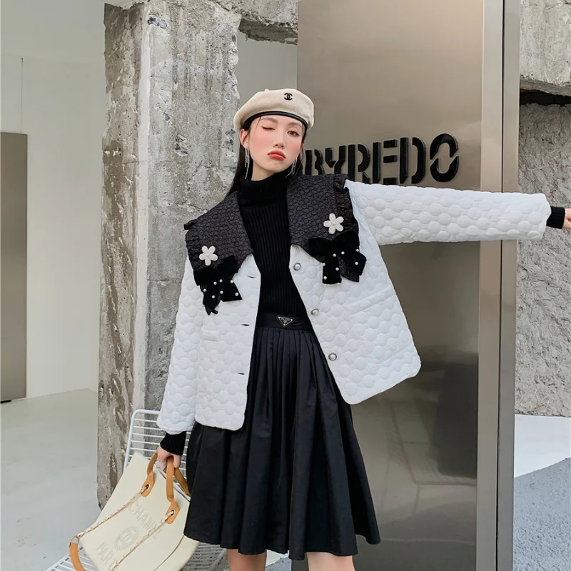 

Vintage Elegant Big Lapel Black White Splice Loose French Cotton Padded Jacket Winter Women Parkas Bow Beading Casual Coat 4144