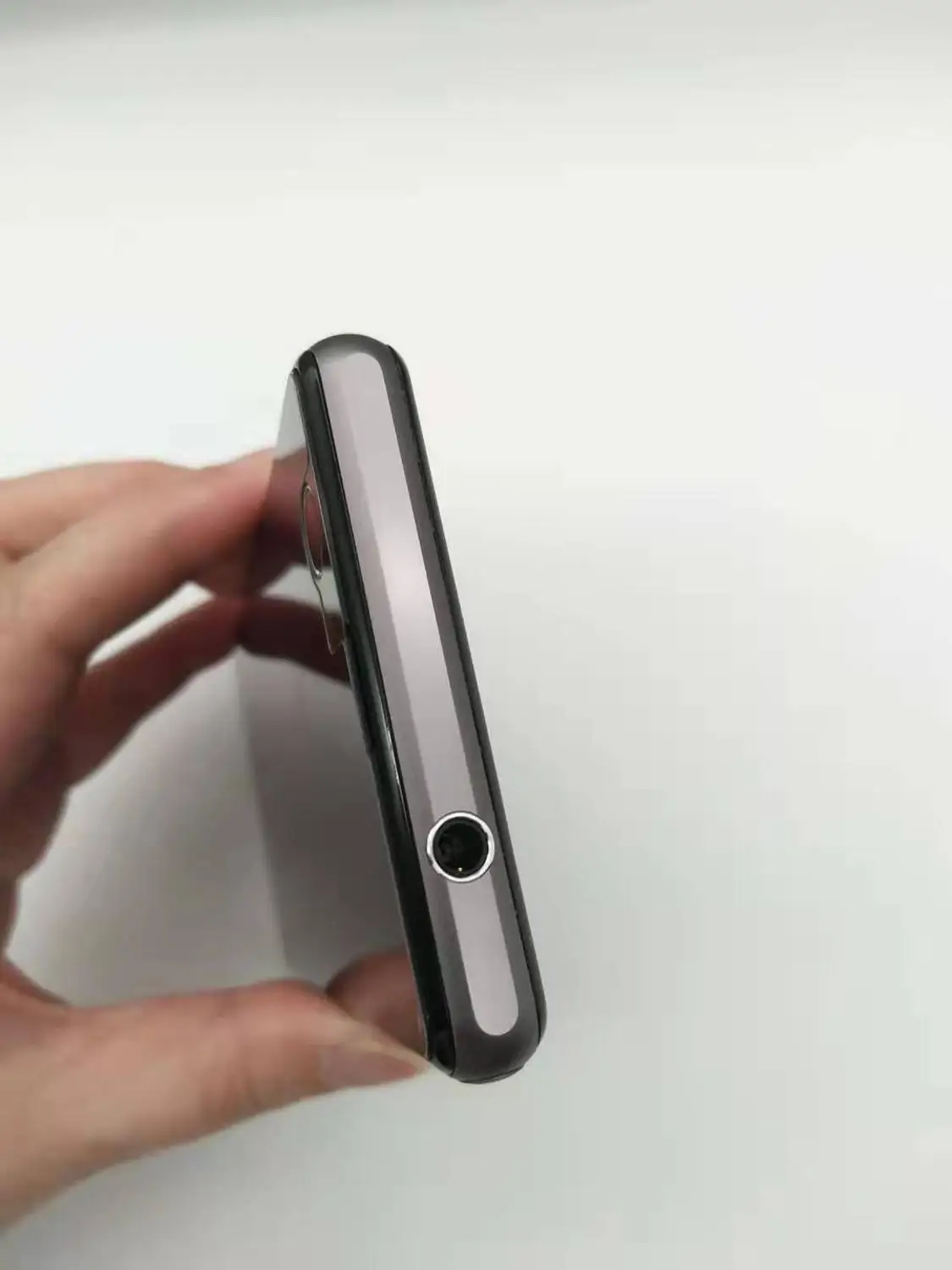 Смартфон Sony Xperia Z1 Compact Восстановленный оригинальный разблокированный 3G/4G на базе