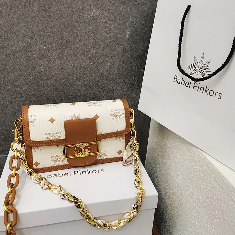 

Новинка 2021, модная женская сумка на цепочке популярного цвета с принтом, подходящая ко всему сумка-мессенджер на плечо, маленькая квадратна...