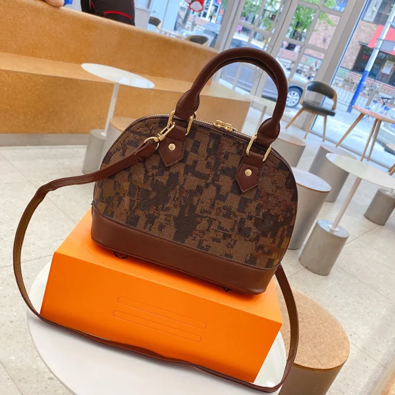 

New Capacity Women's Shoulder Bags Classic Women Shell Bag Luxury Leather Tote Bags Retro Handbags Ladies Messenger Bags