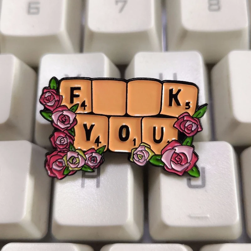 Женского брошь с изображениями растений Детские розы клавиатура Смешные pin