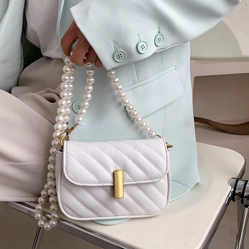 

Luxury Pearl Chain Western Style All-match Female Bag 2021 New One-shoulder Messenger Bag Fashion Lady Commuter Girl Student Bag