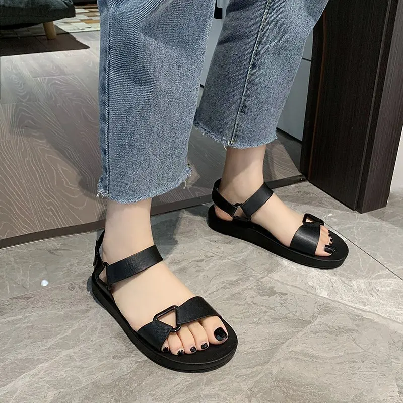 

Beach Shoes 2021 Summer Casual Flat Ladies Large Size Sandals Simple Roman Slippers Outer Wear Comfortable Women