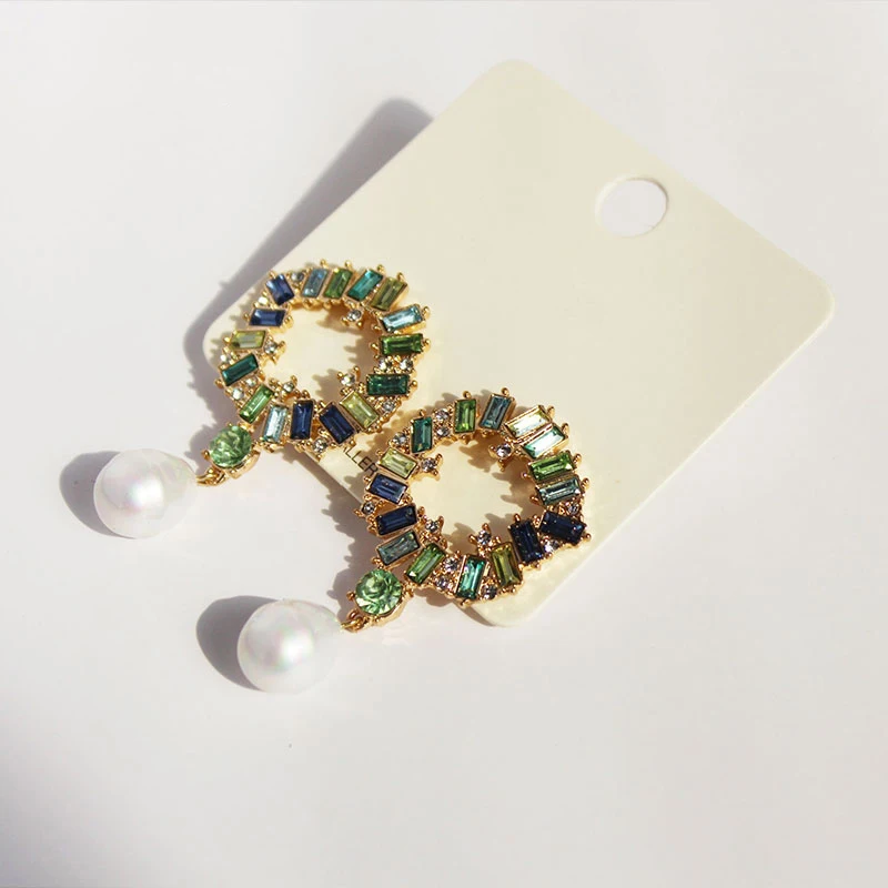

Fashion Gold Round Full Cubic Zirconia Pearl Earrings For Women Vintage Metal Drop Earings Geometric Circle Drop Earring Jewelry