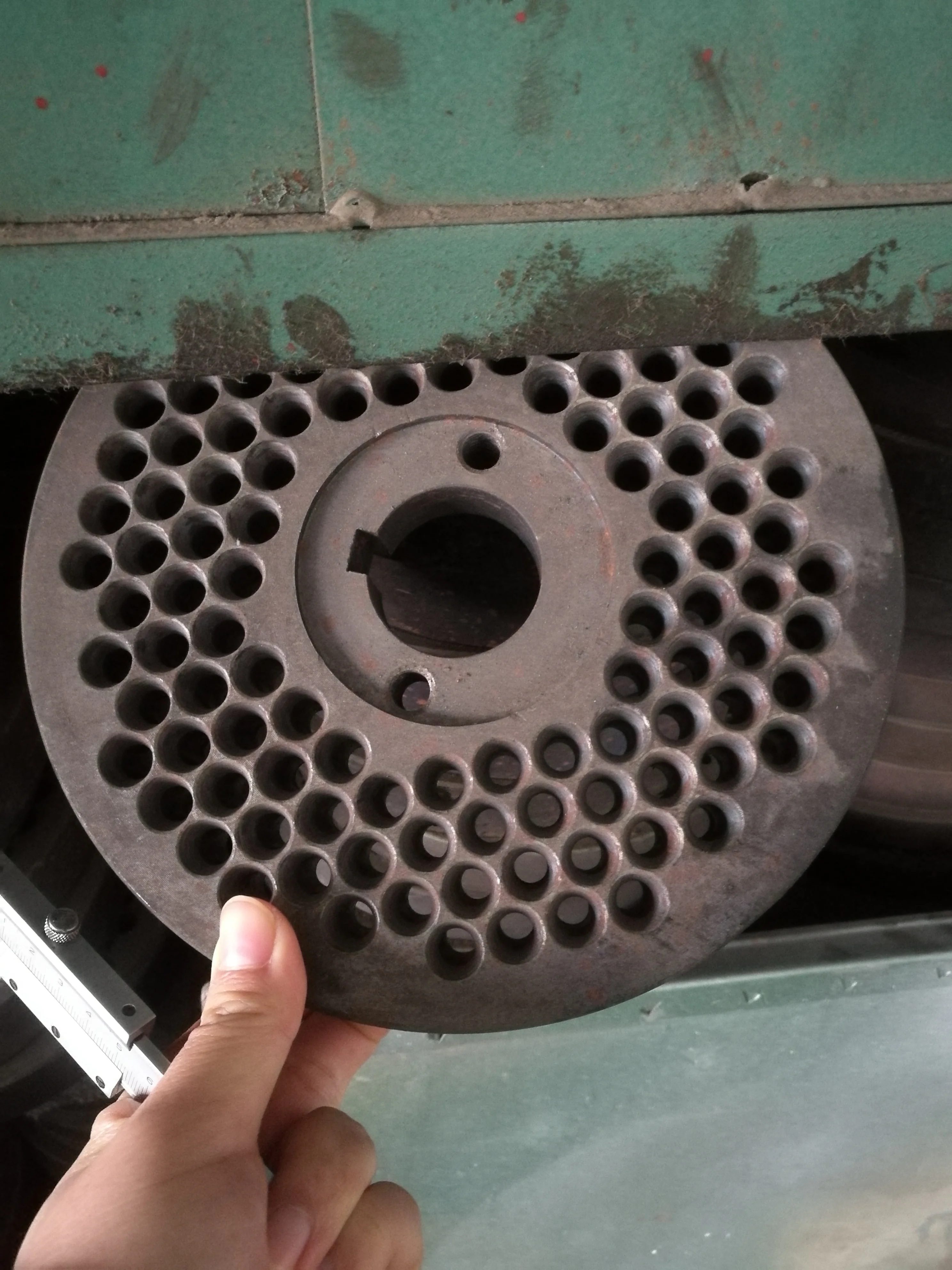 

6 mm and 8 mm diameter die of KL200 pellet mill machine