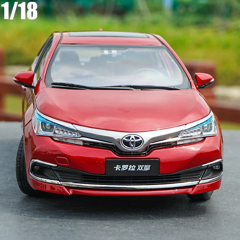 

1:18 Toyota Corolla Hybrid Premium 2015 Alloy Diecast Car Model Toys For Kids Christmas Gifts Collection Original Box