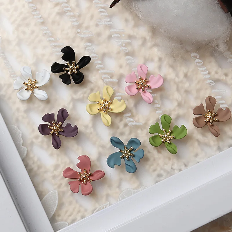 

New Candy Color Nail Five Petal Gold Stamen Flower Acrylic Pendant Jewelry for Nail Art Acrylic 3D Charms Flower Gems Decoration