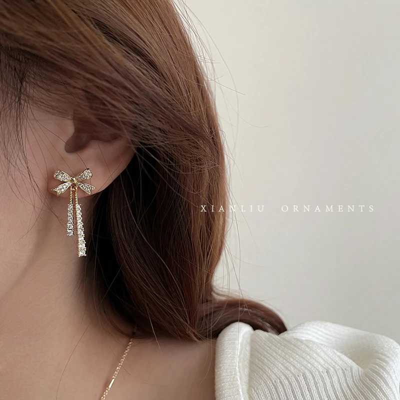 

Fashion Golden Bow Stud Earrings Of Women Korean Elegant Fine Statement Studs Butterfly Zirconia Jewelry Gifts Free Shipping