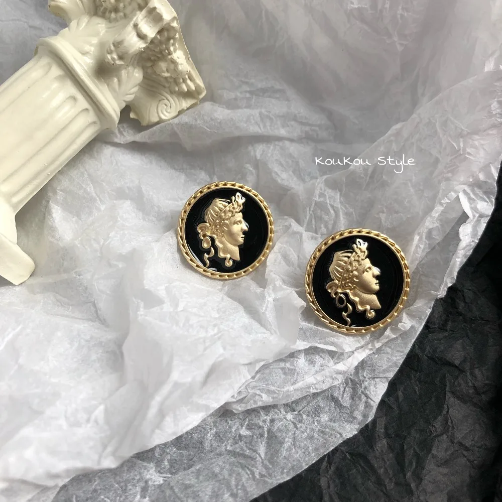 Korean New 925 Silver Pin Retro ins Round Abstract Portrait Stud Earring Female Jewelry for Women Girls Gift