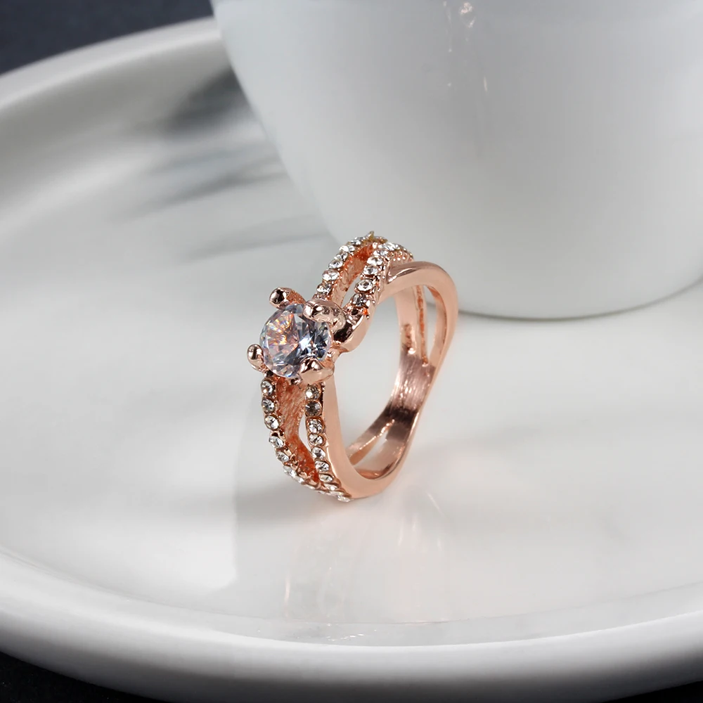 Женское Обручальное кольцо с фианитом розовое золото|Кольца для помолвки| |