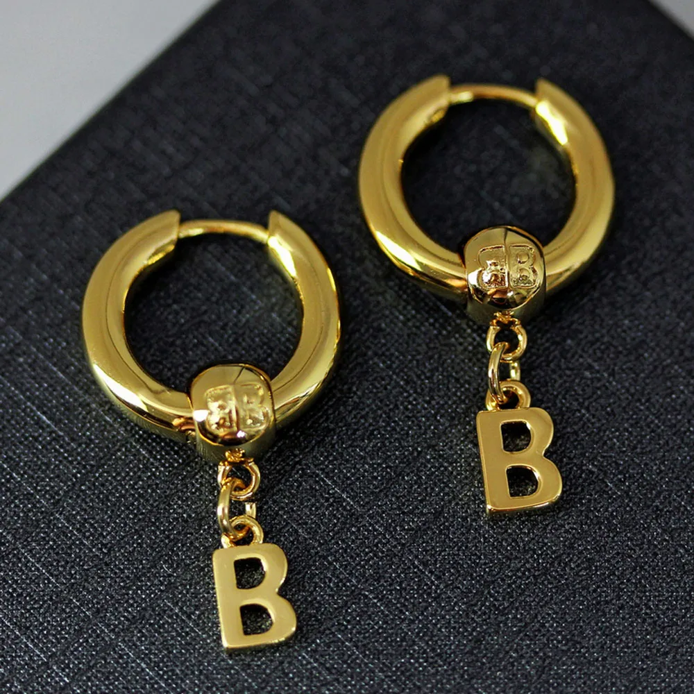 

Pair Retro and Old Earrrings English B Dangle Earrings High Quality Removable Gold Earrings For Women Luxury Elegant Jewelry