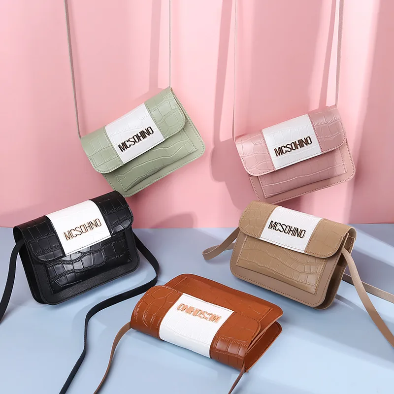 

Женская сумка с каменным рисунком, маленький квадратный контрастный трехмерный саквояж на одно плечо для девушек, мессенджер с надписью, ле...