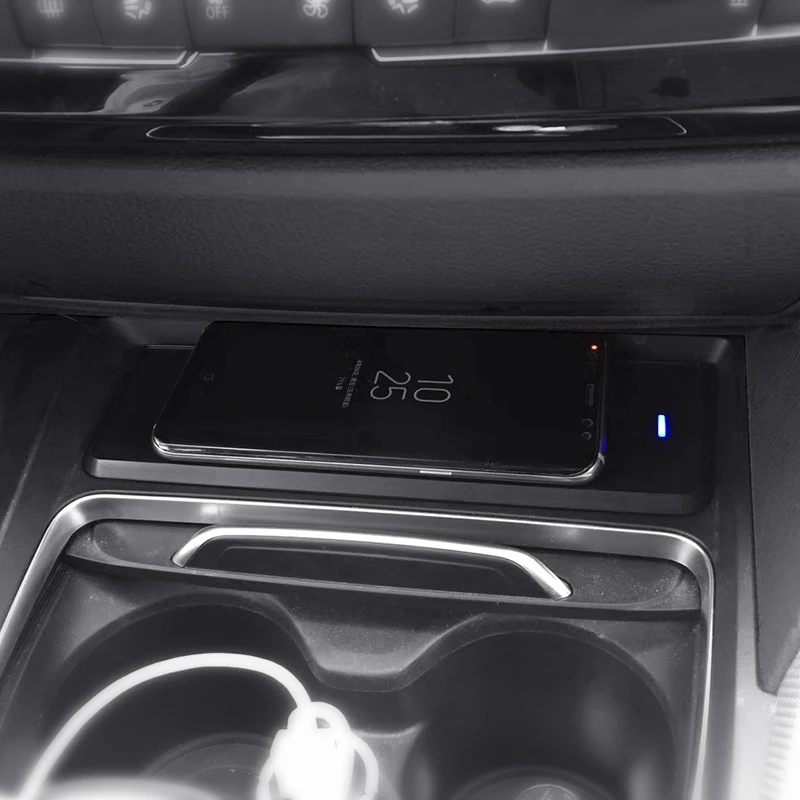 

10W QI Wireless Charger Quick Charging For BMW F30 F31 F34 F35 2014-2018 Fast Charger Pane lPhoneHolder 2014 2015 2016 2017 2018