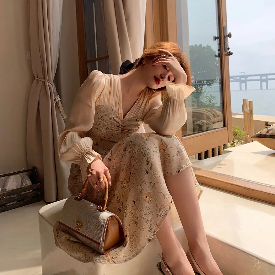 

Elegant Floral Dress Women Vintage Retro Designer Dress V-Neck Long Sleeve Print Chic Dress Korean Women's Clothing Autumn 2021